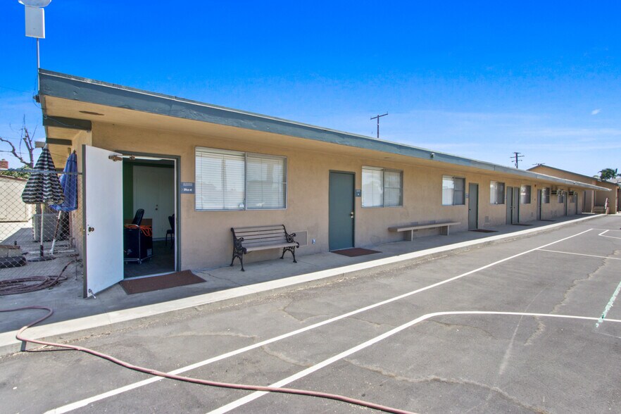 More Photos Of 6575 Crescent Ave, Buena Park Schools For Lease