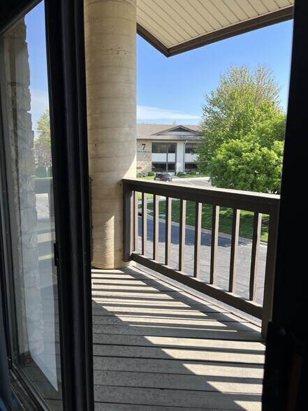 More Photos Of 7255 W 98th Ter, Overland Park Office For Sale