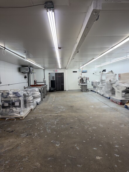 More Photos Of 123 Manchester Pl, Newark Food Processing For Lease