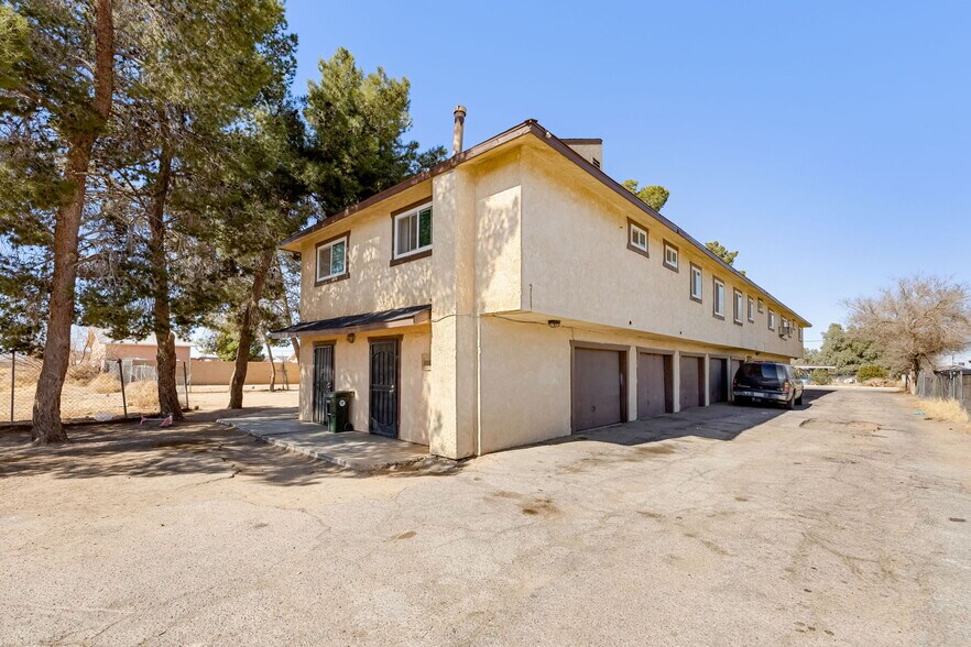 More Photos Of 11941 Lee Ave, Adelanto Apartments For Sale