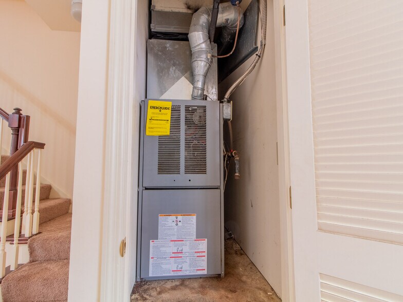 More Photos Of 2406 Menard St, Saint Louis Multifamily For Sale