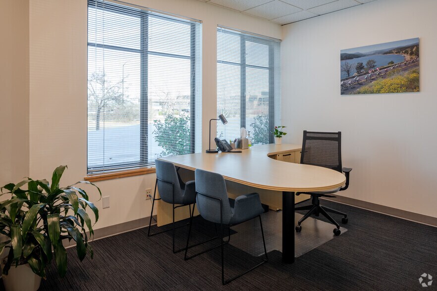 More Photos Of 4450 Arapahoe Ave, Boulder Coworking Space