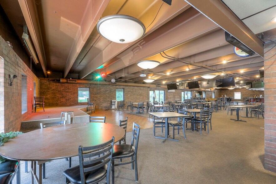 More Photos Of 330 E 135th St, Kansas City Restaurant For Sale