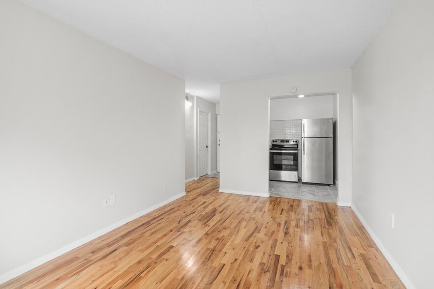 More Photos Of 223 Iranistan Ave, Bridgeport Apartments For Sale