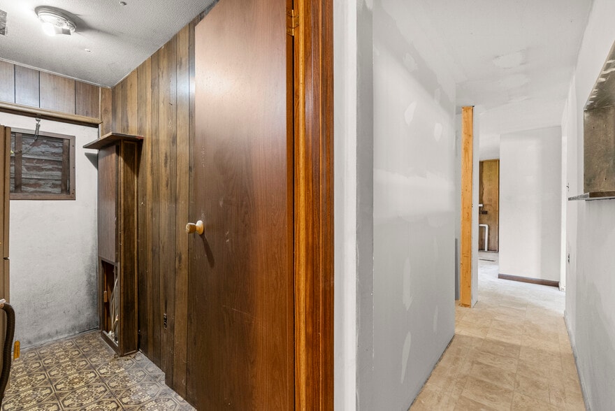 More Photos Of 130 Cooper Run, Shepherdsville Warehouse For Sale