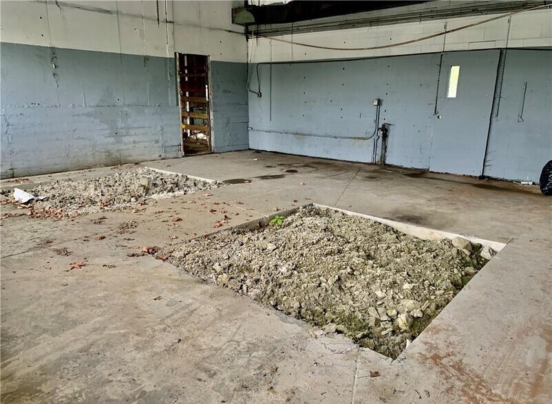 More Photos Of 274 Route 17K, Newburgh Fast Food For Sale
