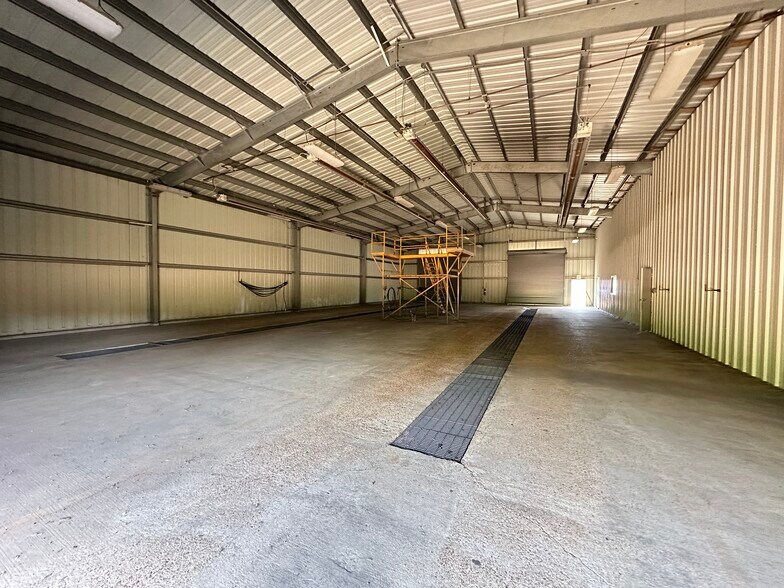 More Photos Of 1796 Simpson Highway 49, Magee Flex For Sale