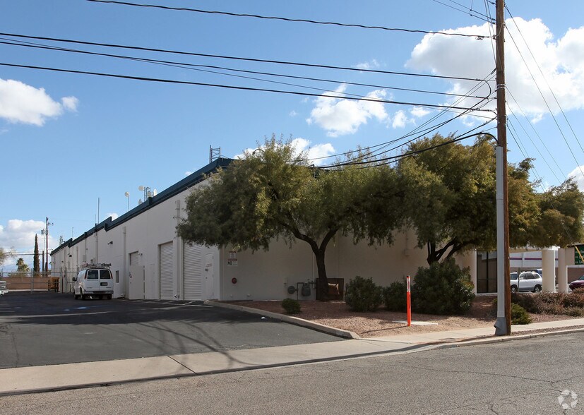 More Photos Of 4003 E Speedway Blvd, Tucson Research And Development For Lease