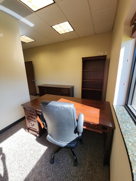 More Photos Of 8141 Mainline, Fort Myers Warehouse For Lease