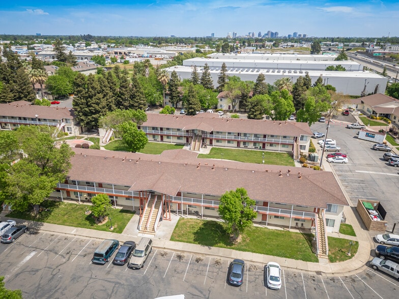 More Photos Of 3429 Evergreen Cir, West Sacramento Apartments For Sale