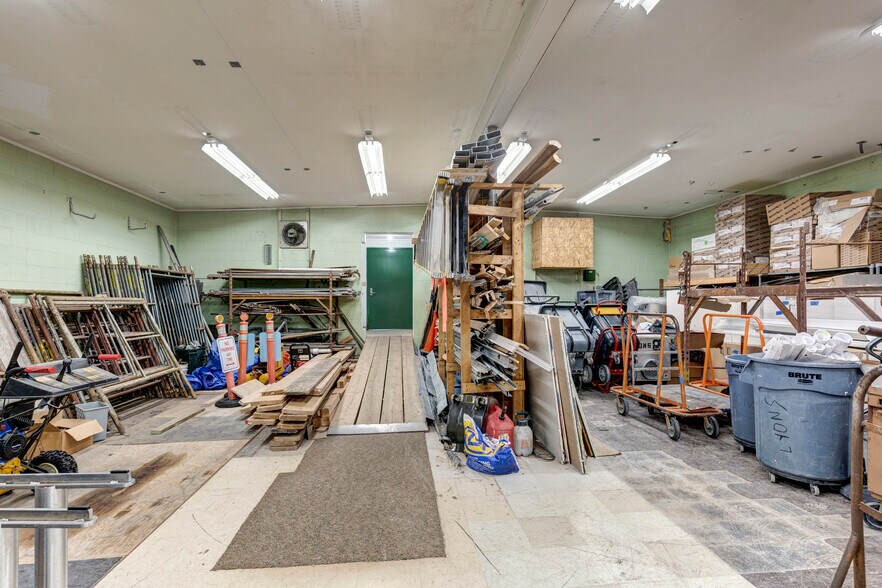 More Photos Of 1355 N Main St, Hampstead Office For Sale