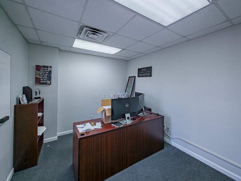 More Photos Of 4475 Union Rd, Tifton Warehouse For Sale