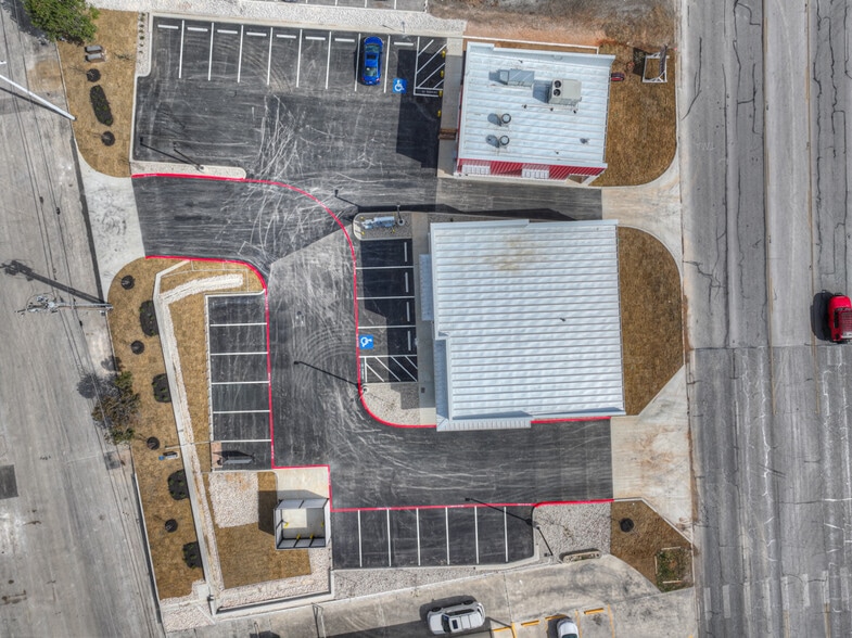 More Photos Of 596 S Business Ih 35, New Braunfels Freestanding For Lease