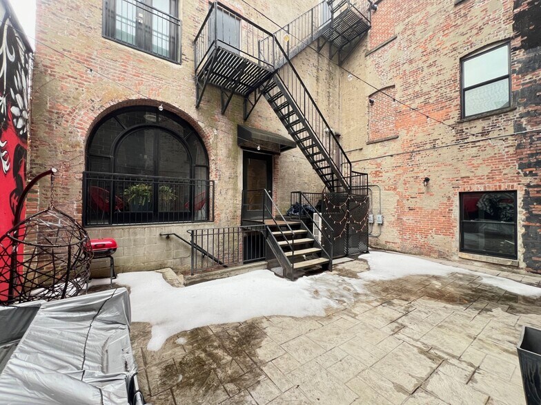 More Photos Of 190 Christopher Columbus Dr, Jersey City Office Residential For Lease