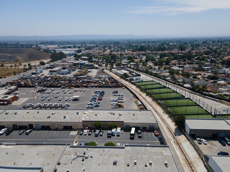 More Photos Of 12455 Branford St, Pacoima Warehouse For Sale