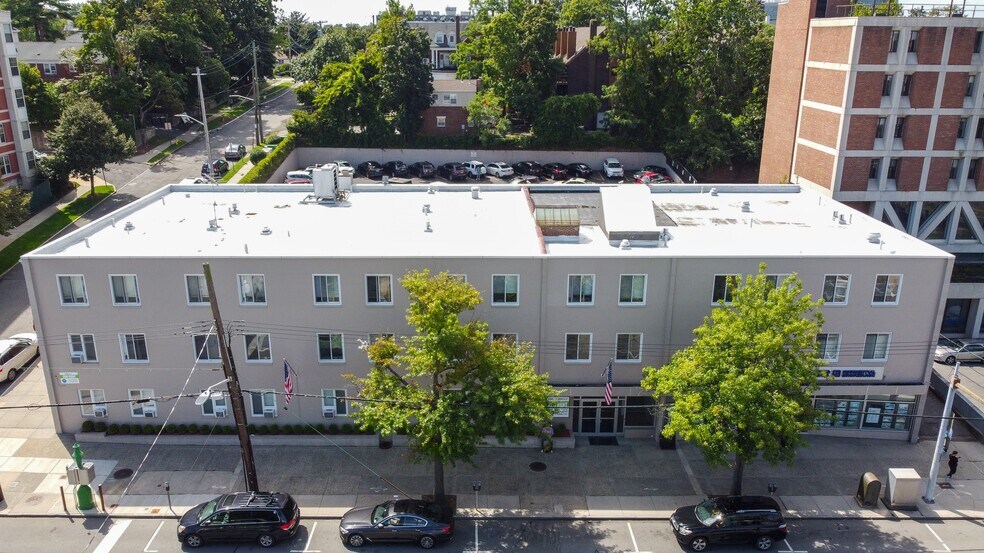 More Photos Of 280 Mamaroneck Ave, White Plains Freestanding For Lease