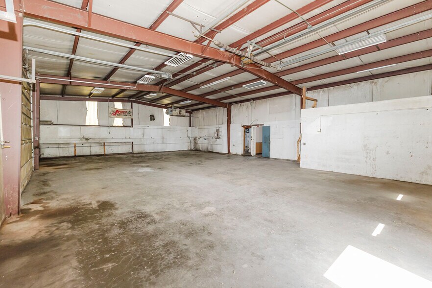 More Photos Of 3315 Central Ave, Winfield Warehouse For Sale