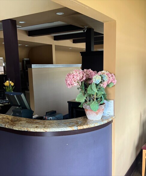 More Photos Of 26 State Route 36 E, Middletown Restaurant For Lease