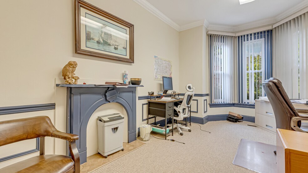 More Photos Of 207 W Broad St, Bethlehem Office For Sale