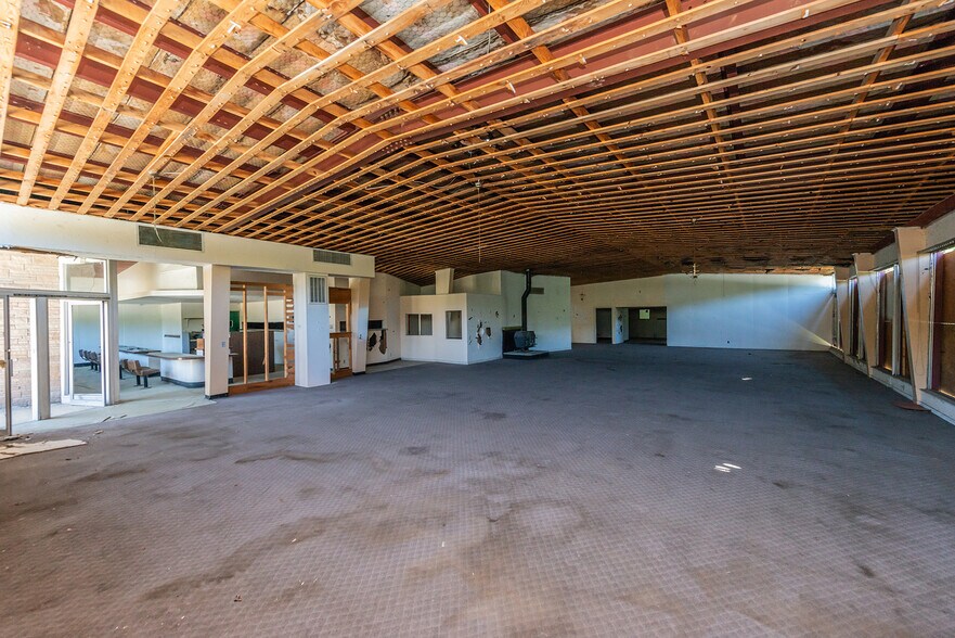 More Photos Of 4221 Siskiyou Ave, Dunsmuir Hotel For Sale