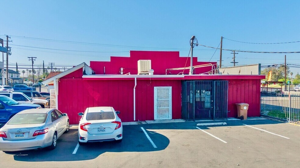 More Photos Of 25598 E Baseline St, San Bernardino Storefront Retail Office For Sale