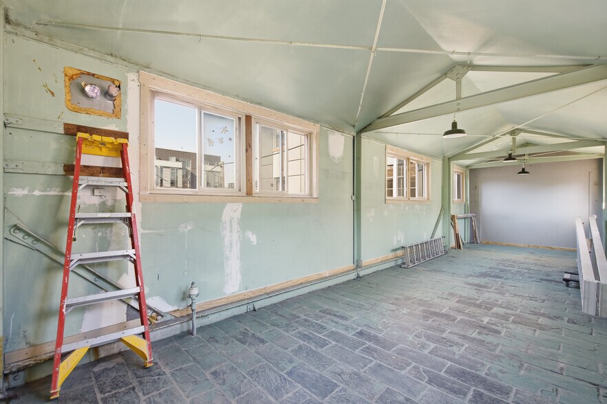 More Photos Of 19 Heron St, San Francisco Warehouse For Lease