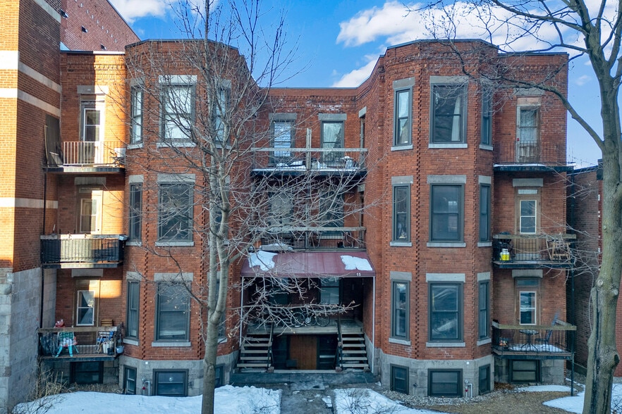 More Photos Of 15-17 Av. de l'Épée, Outremont Multifamily For Sale