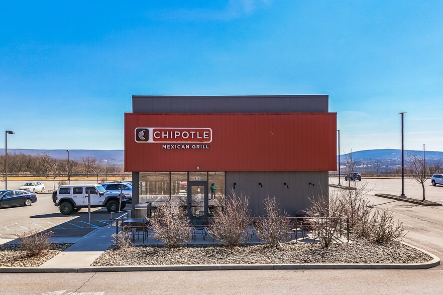 Primary Photo Of 1245 Commerce Blvd, Dickson City Fast Food For Sale