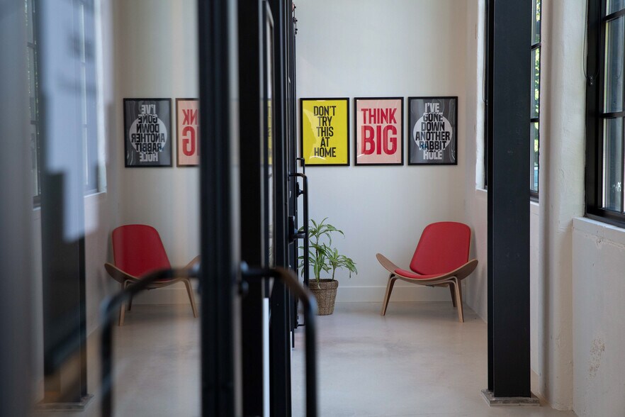 More Photos Of 1120 SE Madison St, Portland Coworking Space