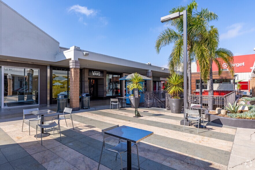 More Photos Of 1288-1640 Camino Del Rio N, San Diego Unknown For Lease