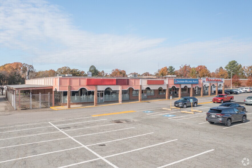 More Photos Of 100-404 Cavalier Sq, Hopewell Unknown For Lease