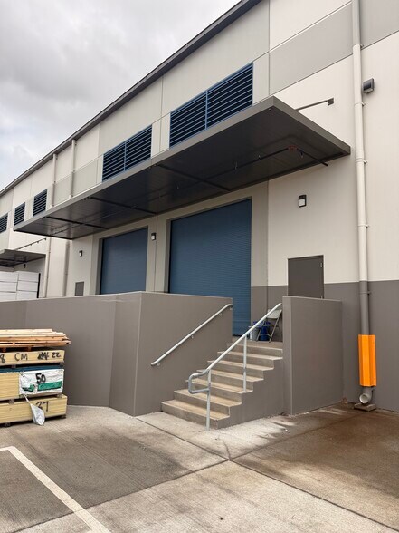 More Photos Of Ko'oloa'ula Street, Kapolei Warehouse For Lease