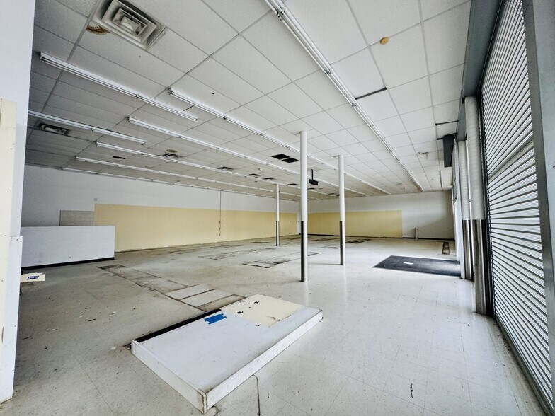 More Photos Of 1014-1080 Gray Hwy, Macon-Bibb Unknown For Lease