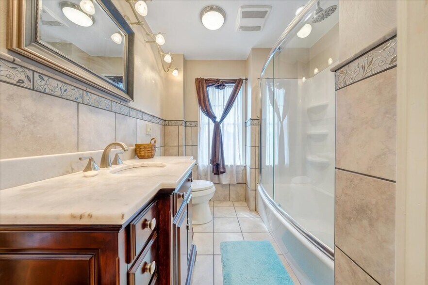 More Photos Of 3118 Williamson Rd NW, Roanoke Freestanding For Sale