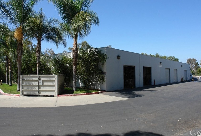 More Photos Of 4168 Avenida de la Plata, Oceanside Light Manufacturing For Lease