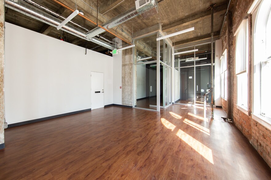 More Photos Of 1904 Franklin St, Oakland Office For Lease