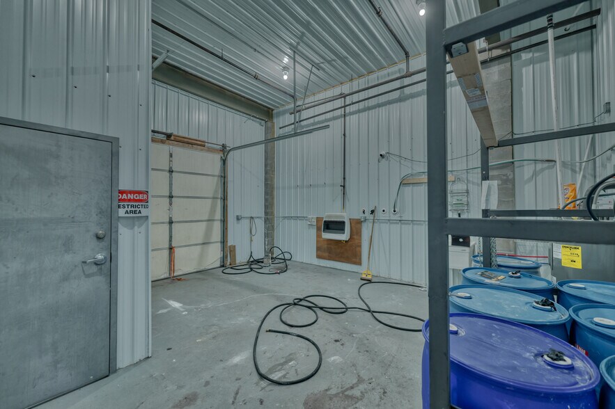 More Photos Of 106 E Smith St, Iron Mountain Distribution For Sale