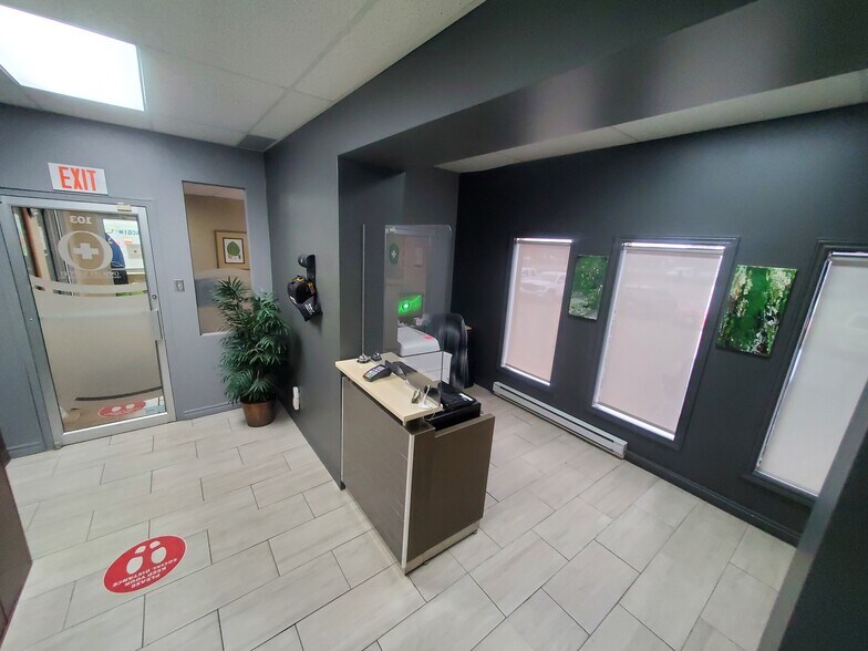 More Photos Of 607 St. George Blvd, Moncton Office For Sale