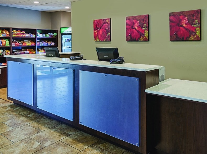 More Photos Of 957 Cedar Lake Rd, Biloxi Hotel For Sale