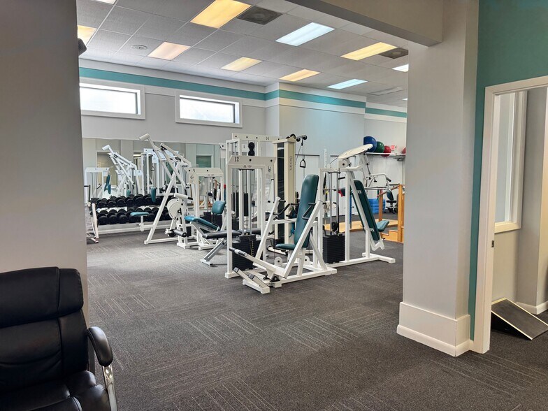 More Photos Of 6500 Fort Caroline Rd, Jacksonville Unknown For Lease