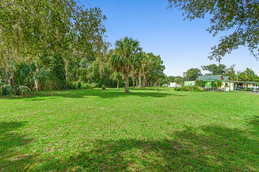 More Photos Of 4630 US Highway 17, De Leon Springs Restaurant For Sale