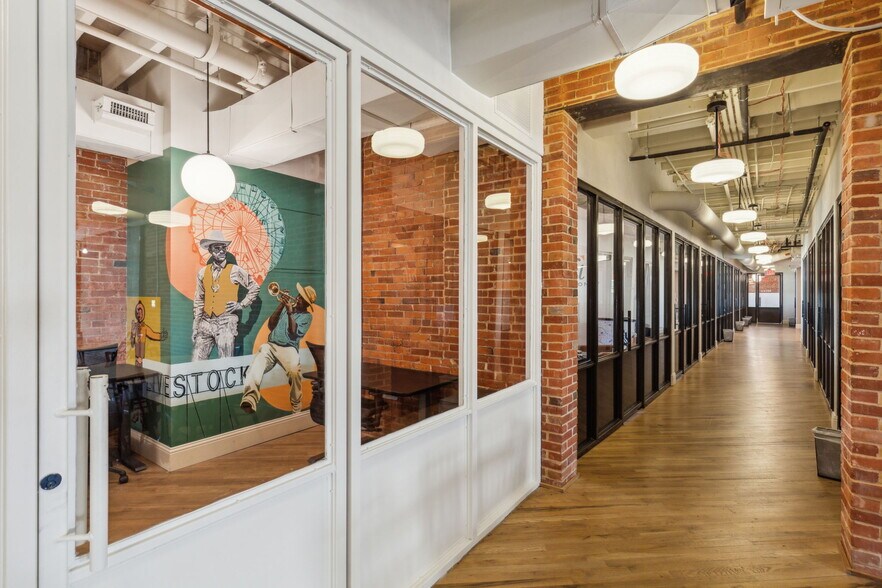 More Photos Of 3309 Elm St, Dallas Office For Sale