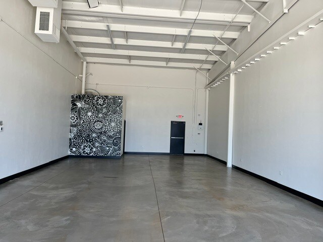 More Photos Of 120 NE 150th St, Edmond Storefront For Lease