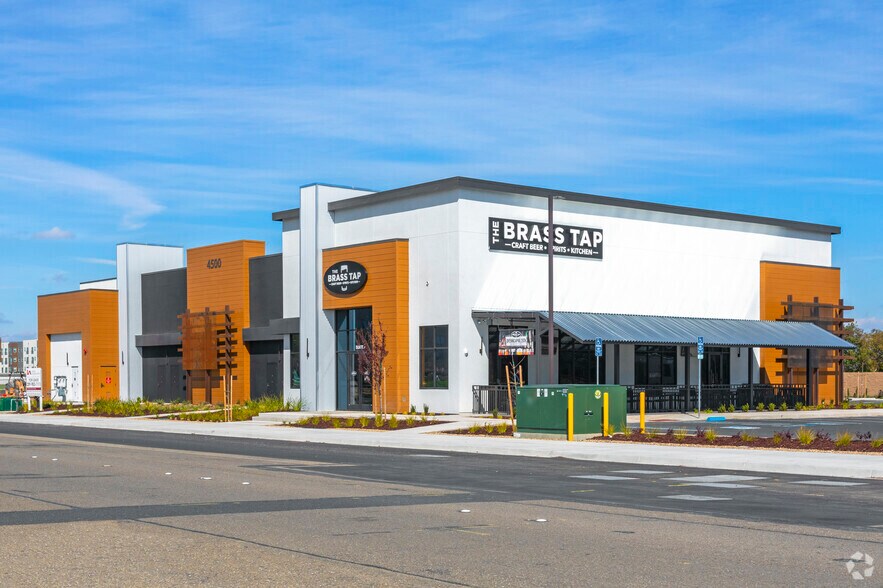 Primary Photo Of 4506 Dale Rd, Modesto Unknown For Lease