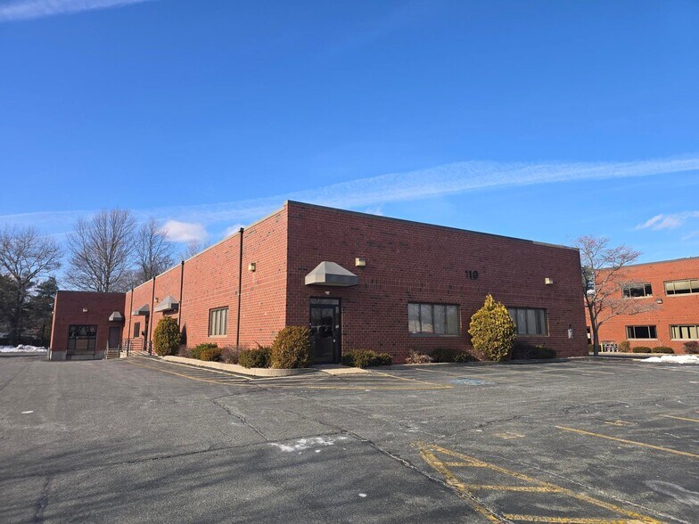 More Photos Of 110 Kerry Pl, Norwood Light Distribution For Lease