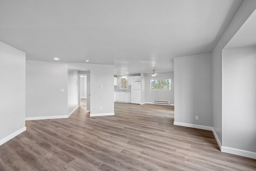 More Photos Of 23110 30th Ave S, Des Moines Apartments For Sale