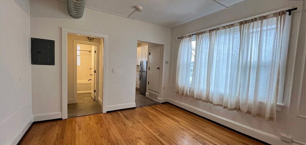 More Photos Of 514 State St, Hudson Apartments For Sale
