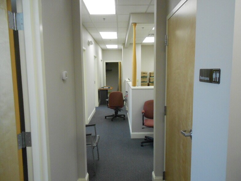 More Photos Of 495 Hawley Ln, Stratford Medical For Lease