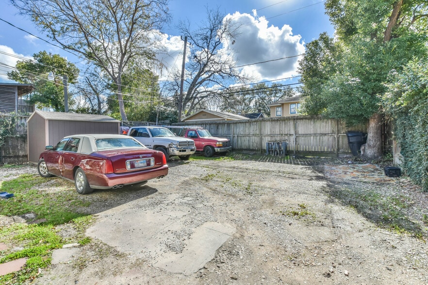 More Photos Of 815 W Gray St, Houston Specialty For Sale