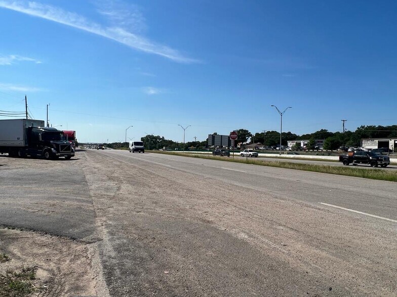 More Photos Of 12720 C F Hawn Fwy, Dallas Auto Repair For Sale